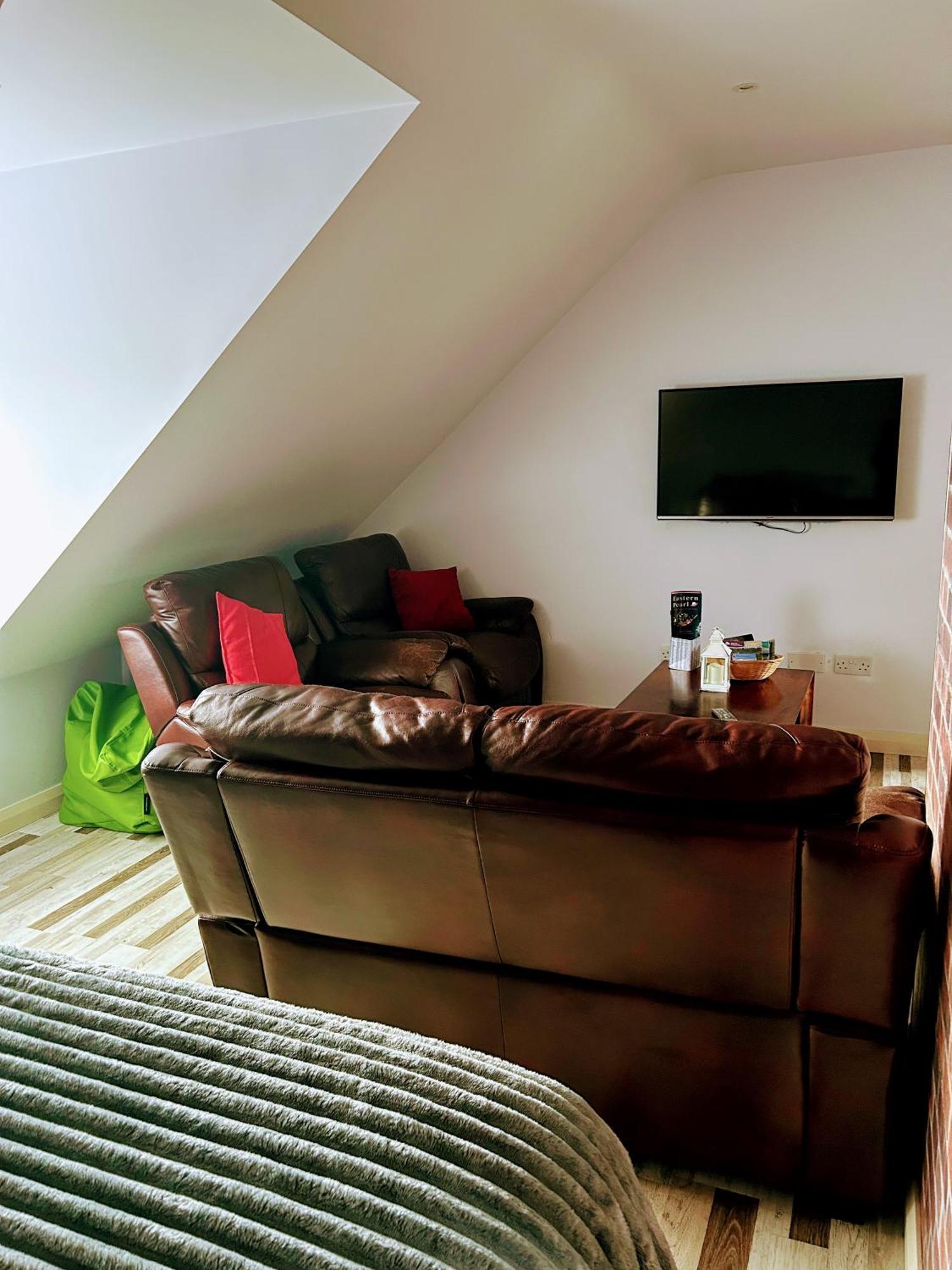 Lyza'S Loft Apartment Kilcoo Екстериор снимка