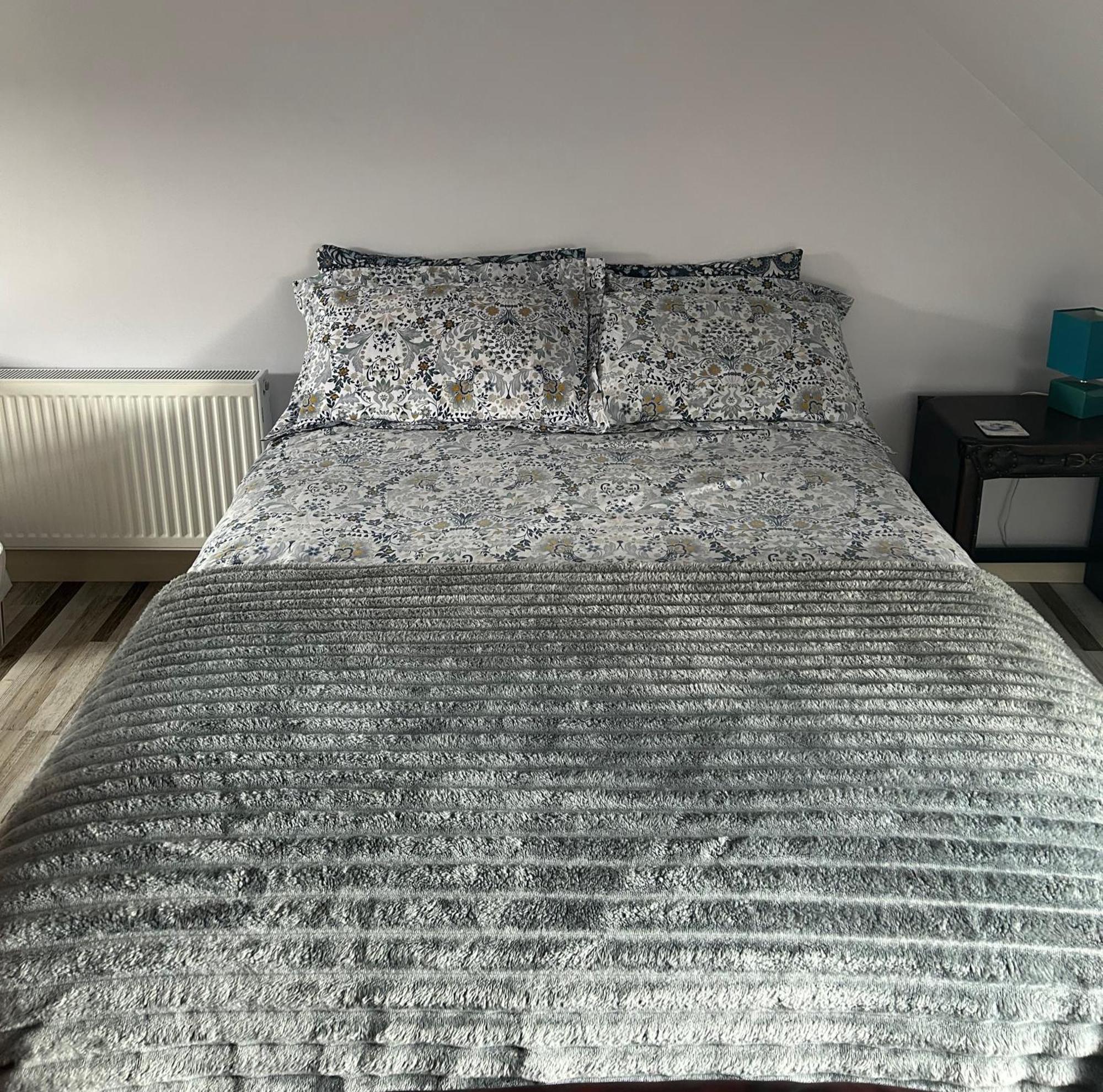 Lyza'S Loft Apartment Kilcoo Екстериор снимка